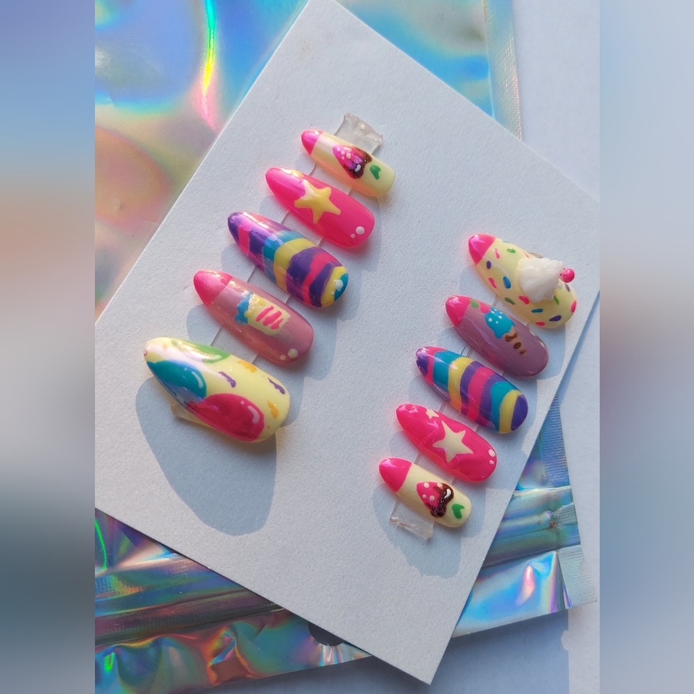 Press On Nails (Circus Themed,  Handpainted)